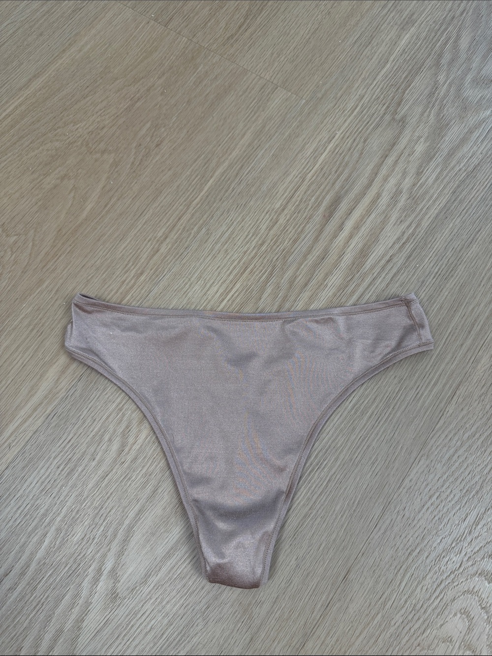2010 Y2K Vintage Victoria’s Secret Stretch Satin Thong Panty M